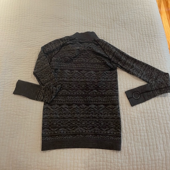 Lululemon Rest Less Half Zip - Picture 4 of 10